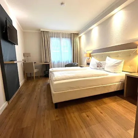 Doctor Weinstube Hotel