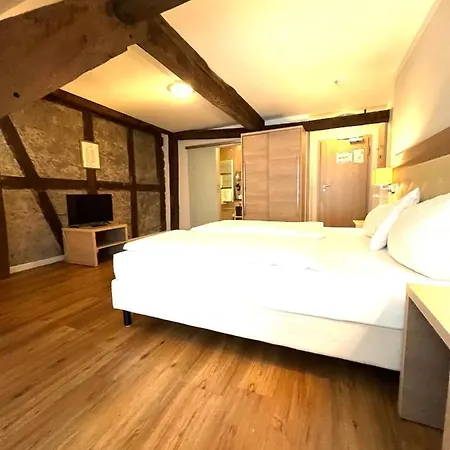 Doctor Weinstube Hotel