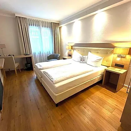 Doctor Weinstube Hotel