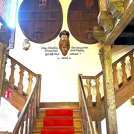 Doctor Weinstube Hotel
